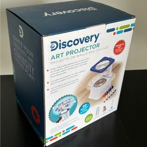 Discovery art projector